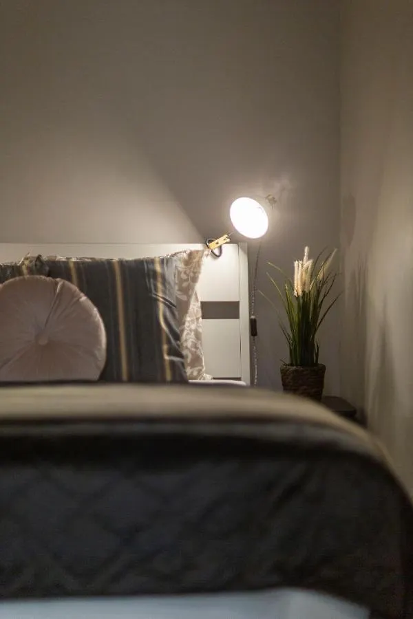 Spacious & Cozy Downtown Apartment With Balcony ブダペスト
